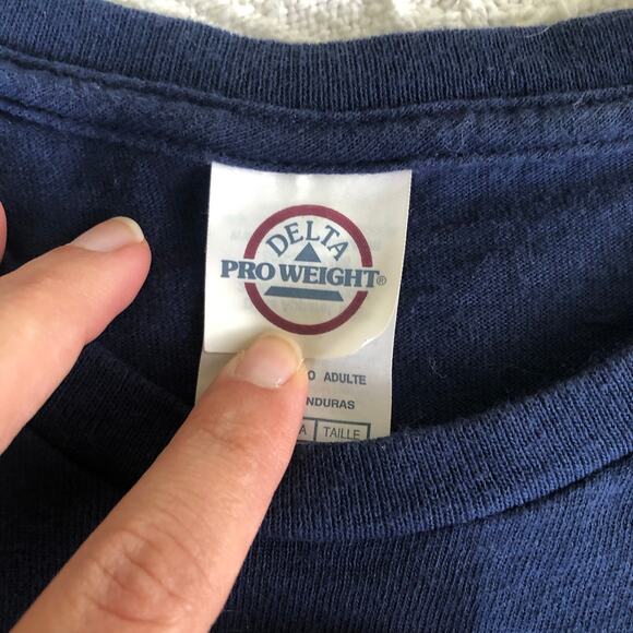 Y2K Alaska Wolf Moon Totem Graphic Tee Delta Pro Weight Navy M Animal Nature - Picture 3 of 8